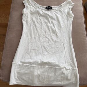 Costa Blanca White Cap Sleeve Top - size medium